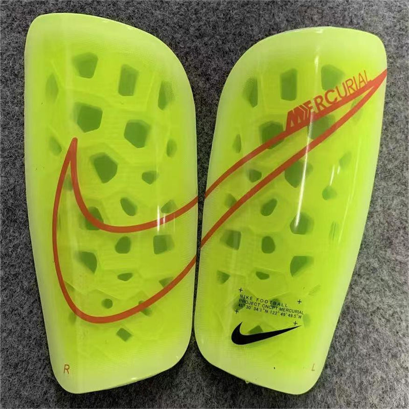 Caneleiras de Futebol Profissionais Nike